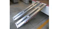 Aluminium oprijplaten: Lengte 1 meter, breedte 39cm en laadvermogen 21500kg/set